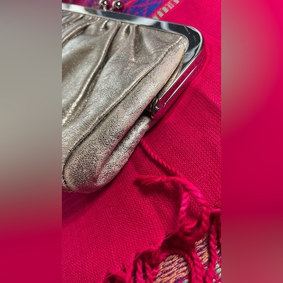 EXPRESS PEWTER CLUTCH BAG - Picture 9 of 11